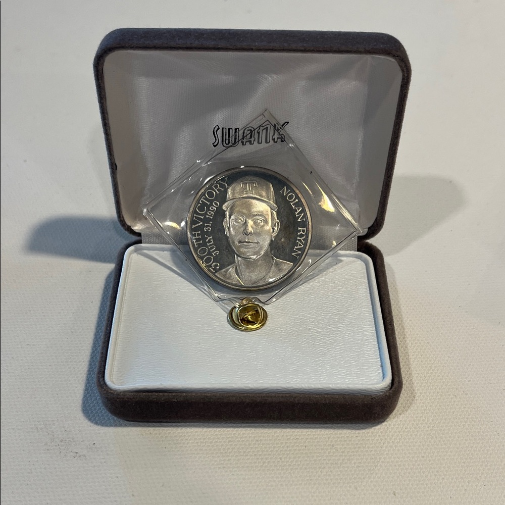1990 Nolan Ryan 1 Troy oz. .999 Silver 300th Career Win Coin #’d 4254